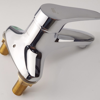 Vòi Lavabo 2 chân nóng lạnh Đồng mạ Chrome Eurolife EL-LOT03-1 (Trắng bạc)