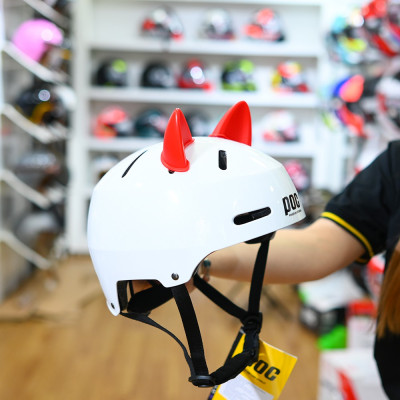 Nón POC Tai Mèo P05 Trắng tặng sticker