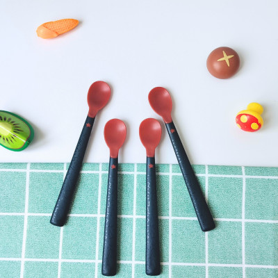 Thìa ăn dặm có báo nhiệt Tommee Tippee Heat Sense, cho bé từ 4 tháng