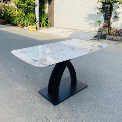 Bàn ăn mặt đá vân mây Juno Sofa 1m4 & 1m6