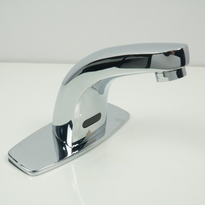 Vòi lavabo cảm biến tự động đồng mạ crom niken Juno sofa Tead VTDCT-001