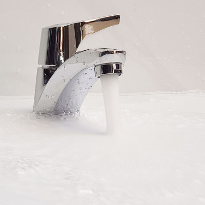 Vòi Lavabo lạnh Eurolife EL-114 (Trắng bạc)