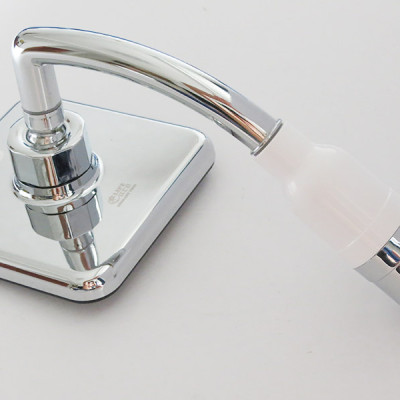 Tay sen siêu tăng áp mặt vuông, lõi lọc Vitamin C Eurolife EL-H145 (Trắng bạc)