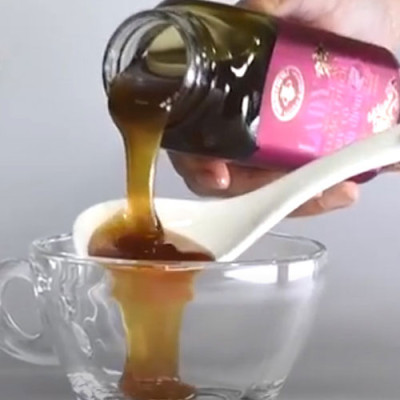 Mật ong thượng hạng - cao thảo dược Lady Honimore - dành cho Phụ nữ 
(Mật ong rừng bổ sung cao Tam Thất, cao Lạc Tiên, cao Đinh Lăng)