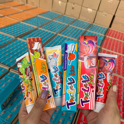 [HCM][SHIP HỎA TỐC] Kem Đánh Răng Dental Tra La La Kids Cho Trẻ Em Từ 3 Tuổi 50Ml. Sản phẩm chính ngạch Hiện đã có bán tại các nhà thuốc và siêu thị.