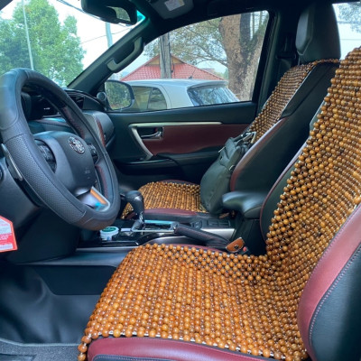 Lót đàn ghế ô tô hạt gỗ Bách Xanh - Mian .vn ( hình thật )