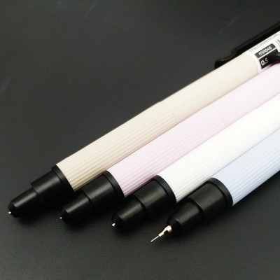 Vỉ 4 + 1 Bút Chì Bấm 0.5 mm - Stacom MP045 (Màu Thân Bút Giao Ngẫu Nhiên)