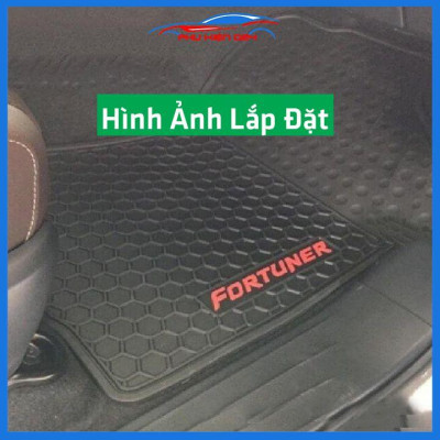 Lót sàn ô tô cao su Fortuner 2017-2018-2019-2020-2021-2022 trải sàn không mùi chống trơn trượt