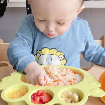 Bộ khay ăn dặm an toàn - Set khay thiên thần em bé đế dính 10 chi tiết UINLUI