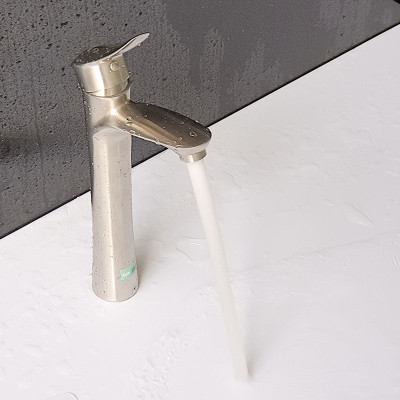 Vòi Lavabo nóng lạnh điếu cao 30cm Inox SUS 304 Eurolife EL-ORCHID 03 (Trắng vàng)