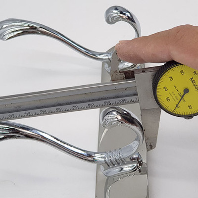 Móc treo áo 5 chấu hoa văn Inox Eurolife EL-M2 (Trắng bạc)