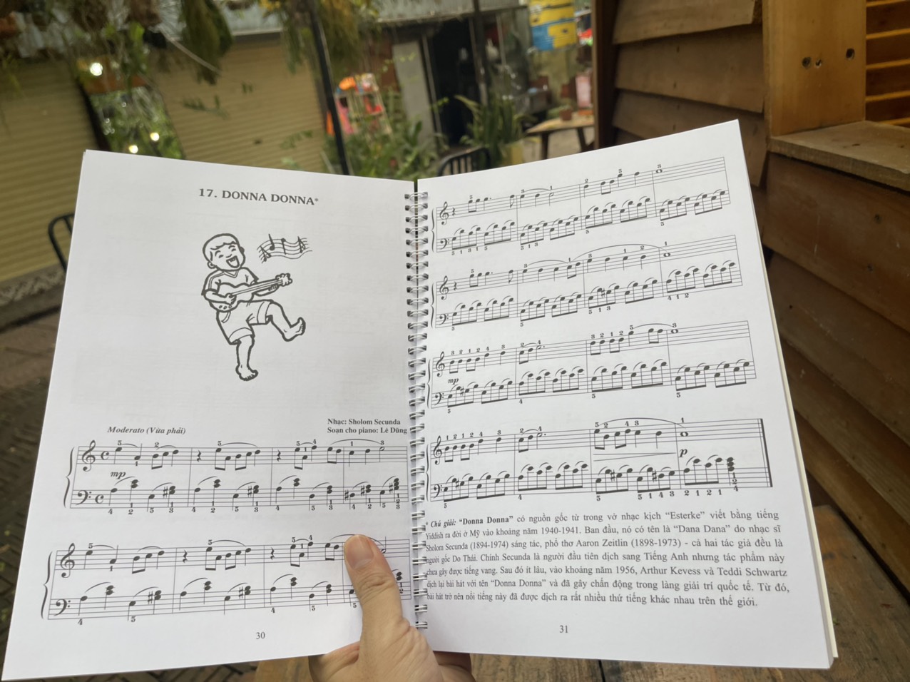 PIANO CHO THIẾU NHI – Tuyển tập 220 tiểu phẩm nổi tiếng (Phần 4) – Lê Dũng biên soạn – Huy Hoàng Bookstore – NXB Dân Trí (Bìa mềm)