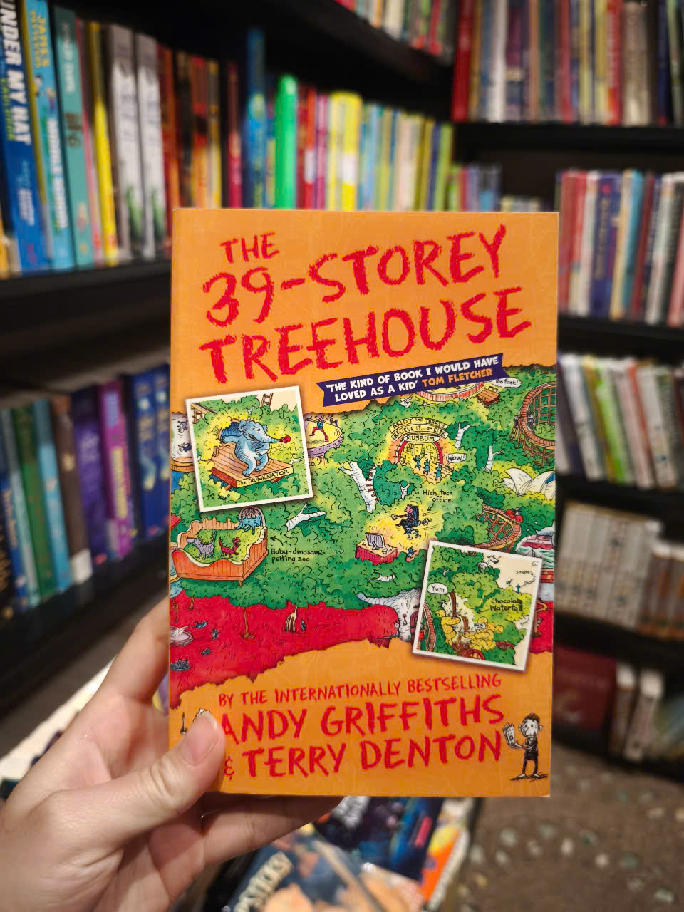 Sách - The 39-Storey Treehouse: The Treehouse Books (The Treehouse Series, 3) by Andy Griffiths