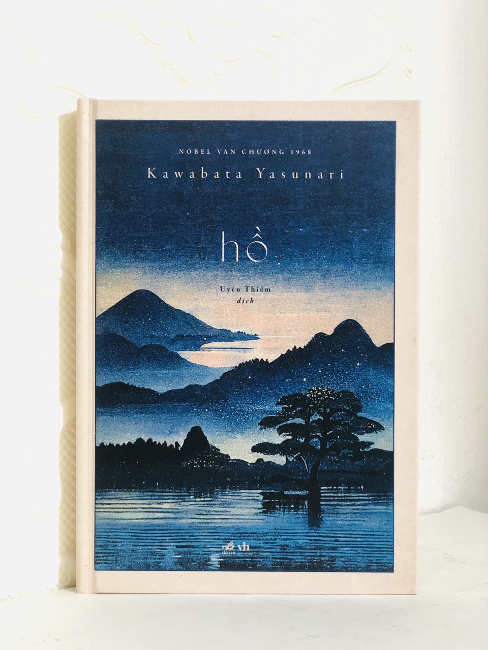 Hồ - Kawabata Yasunari