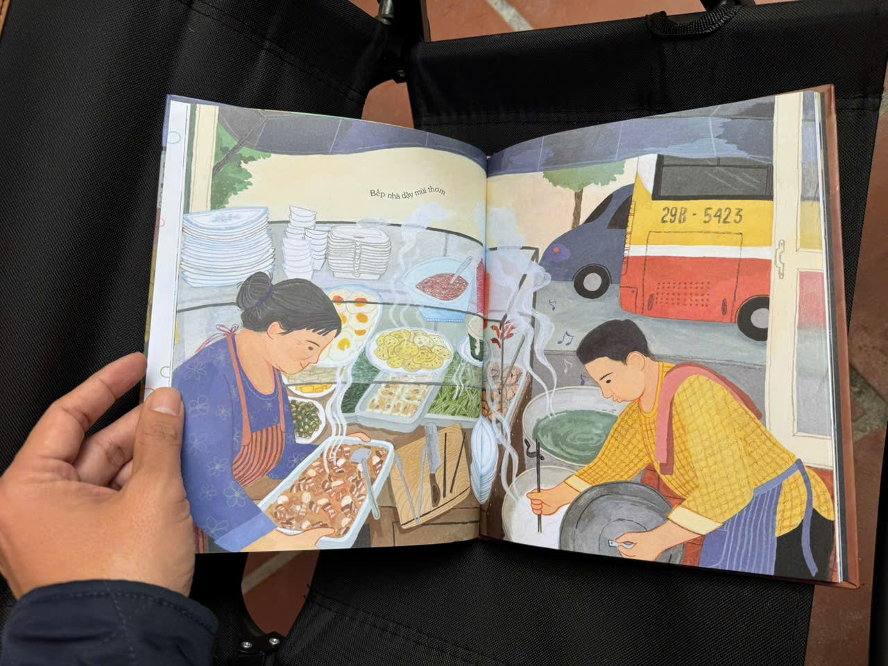 (Bìa cứng, In màu) DÁNG HÌNH CỦA ĐÊM - Quỳnh Hương - LêNa Nguyễn - Slowbooks