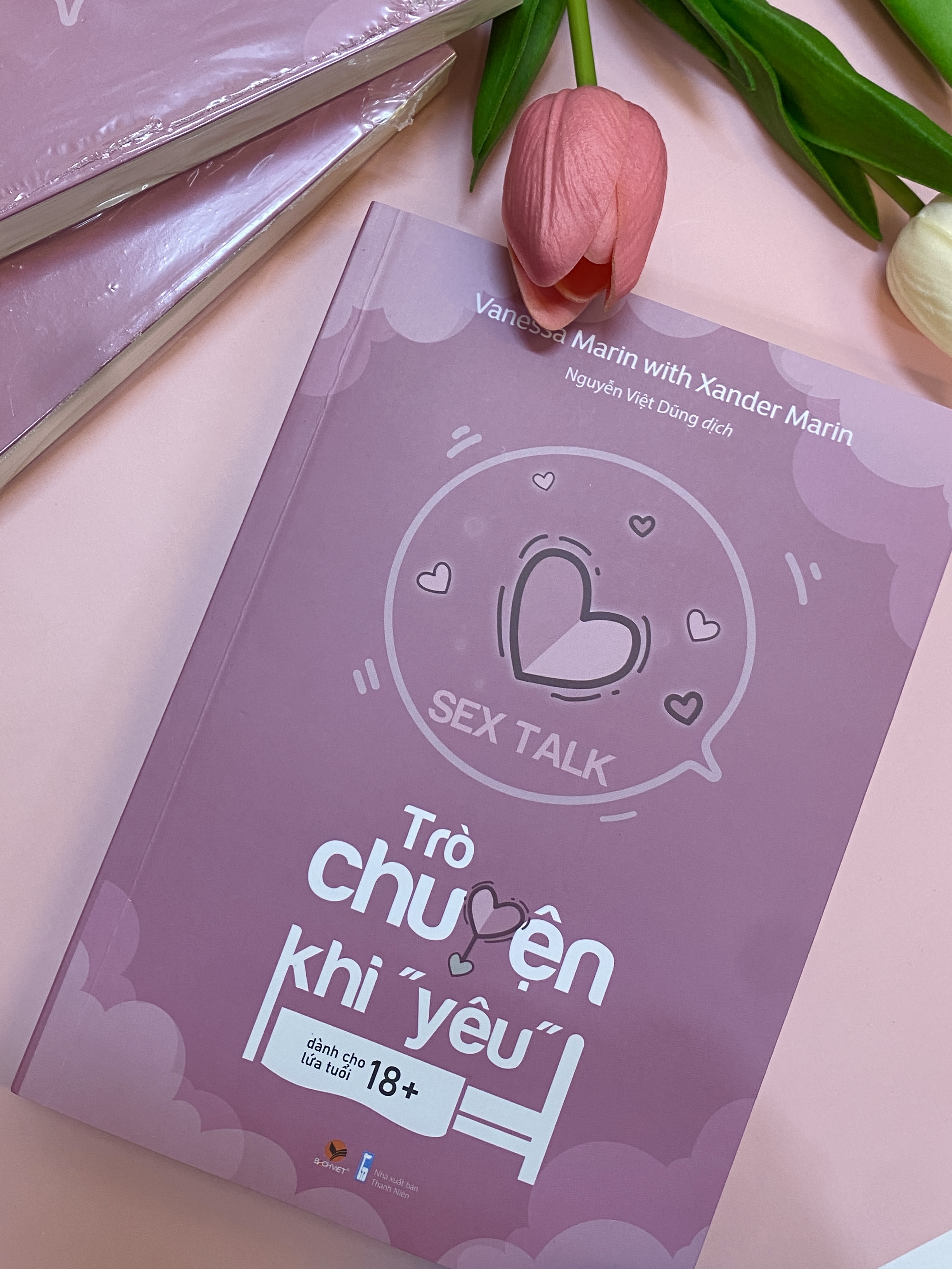 Sách - Trò chuyện khi yêu