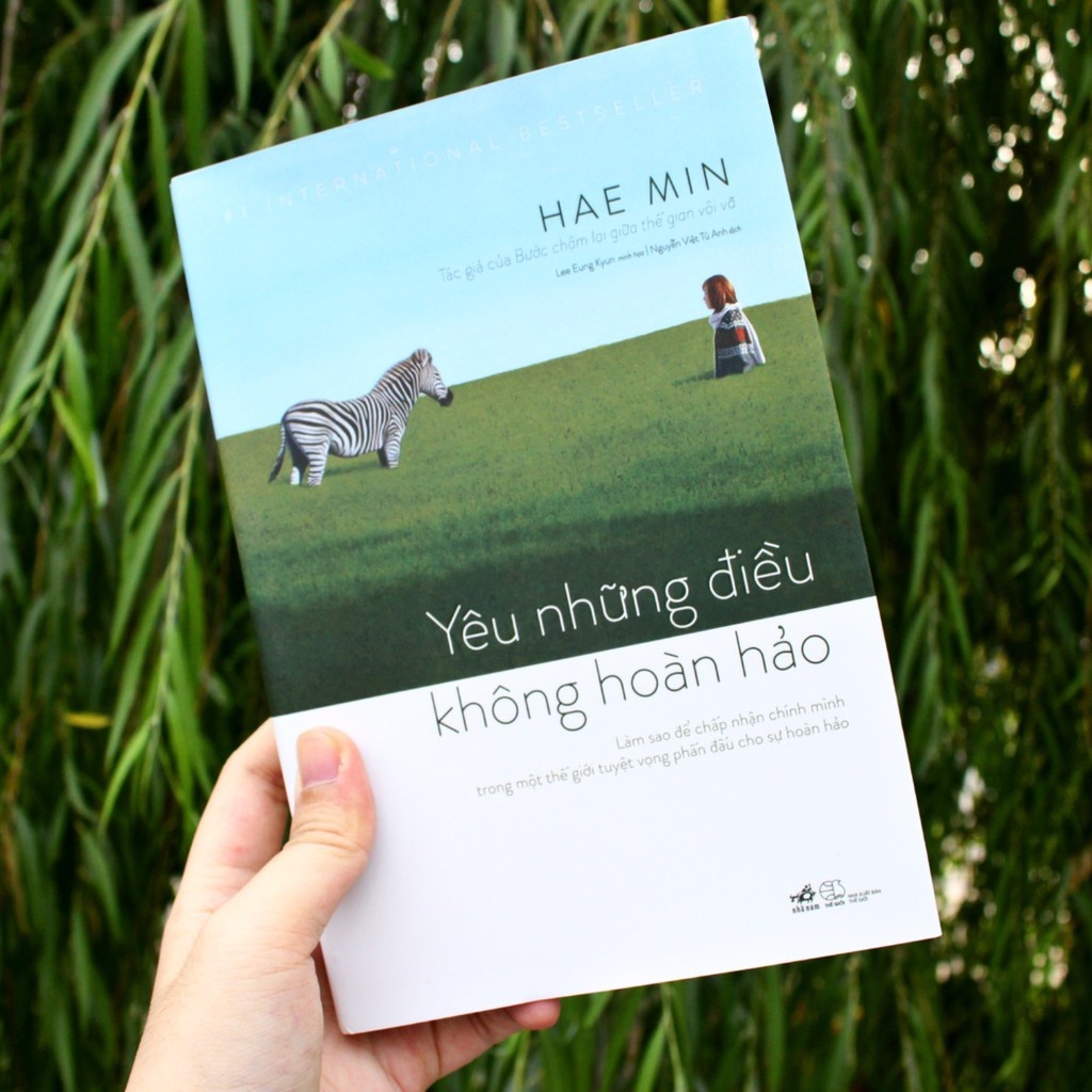Bộ Sách Yêu Những Điều Không Hoàn Hảo + Khi Mọi Điều Không Như Ý + Bước Chậm Lại Giữa Thế Gian Vội Vã - Hae Min