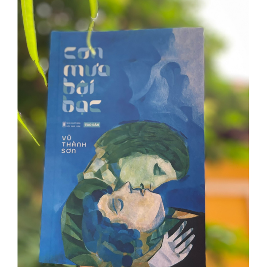 Cơn Mưa Bội Bạc