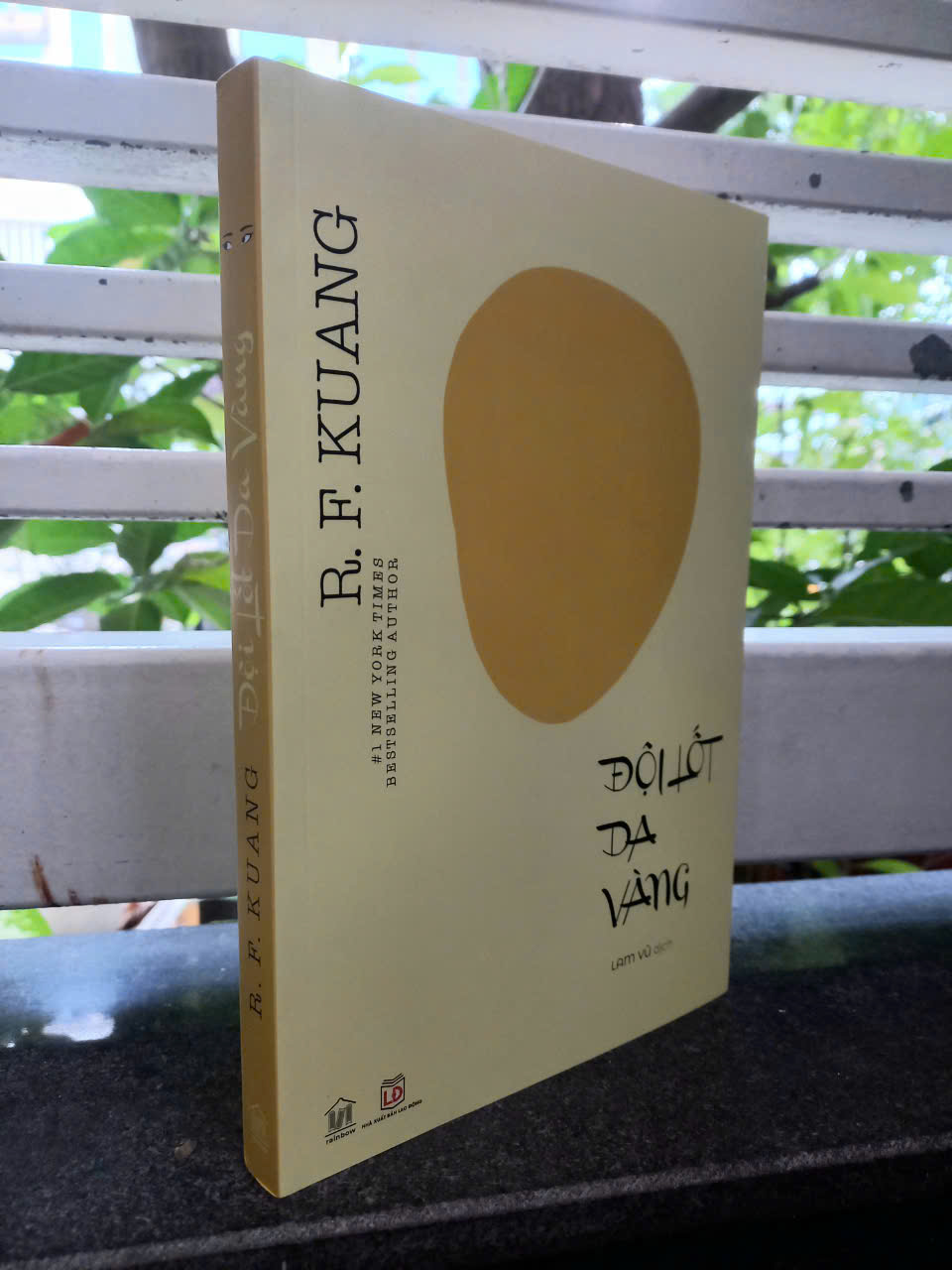 Đội Lốt Da Vàng (Yellowface) - R . F. Kuang