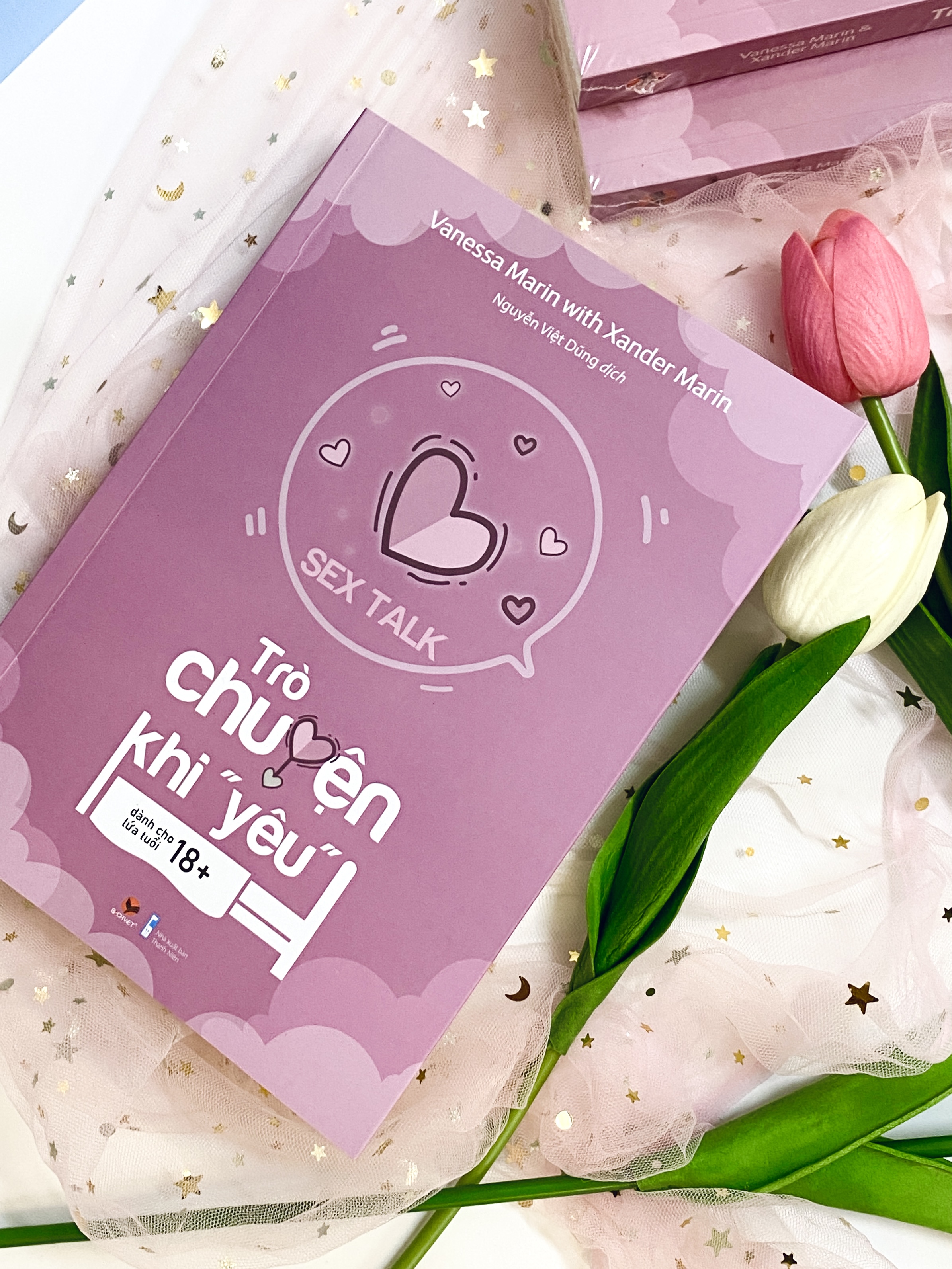 Sách - Trò chuyện khi yêu