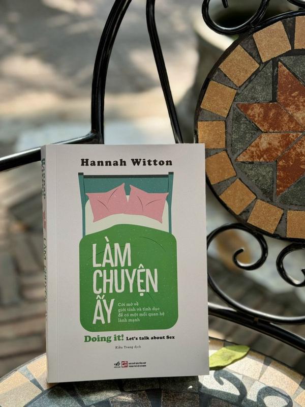 Sách - Làm chuyện ấy (Nhã Nam HCM)