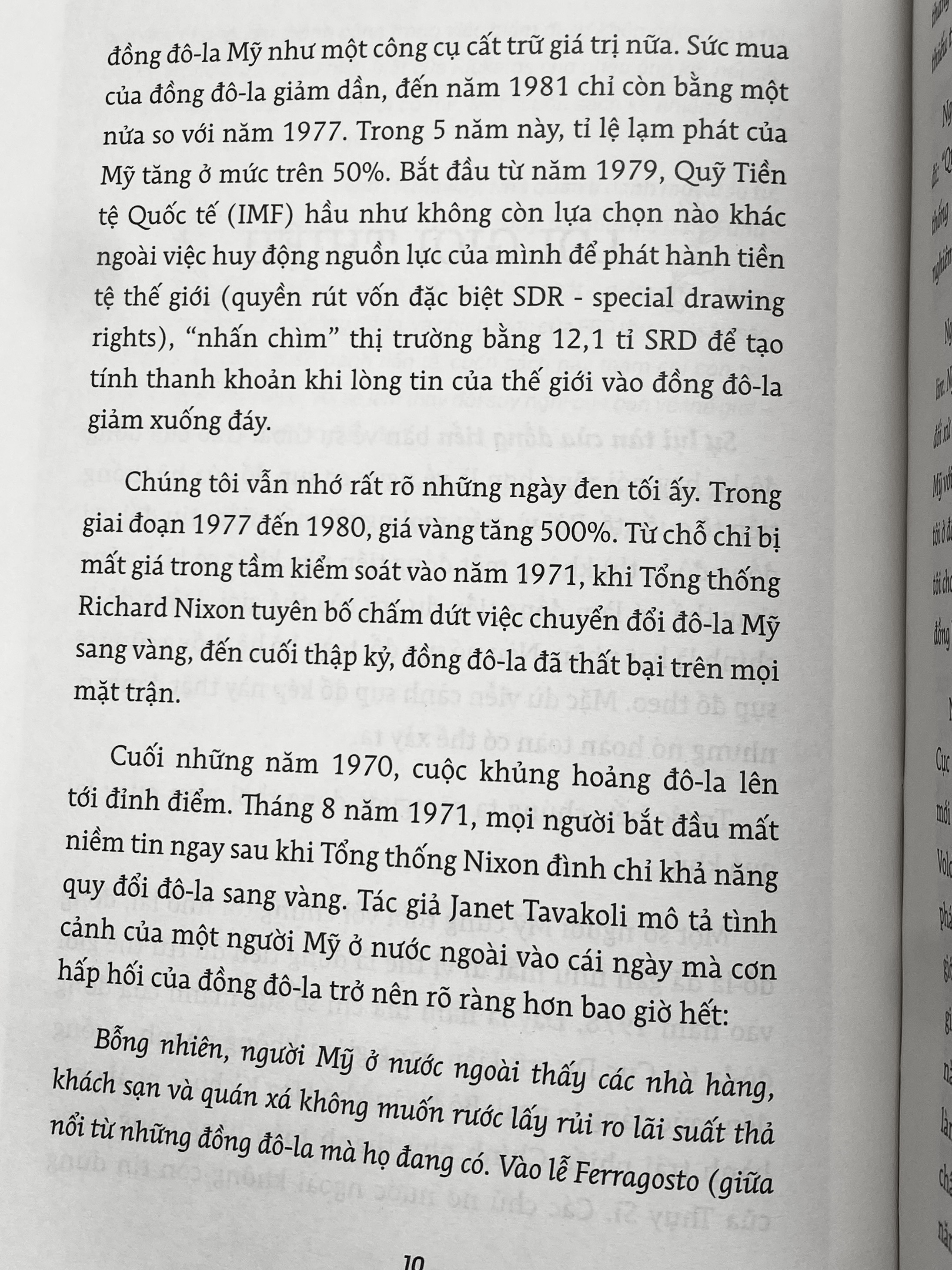 Sách - Sự lụi tàn của đồng tiền