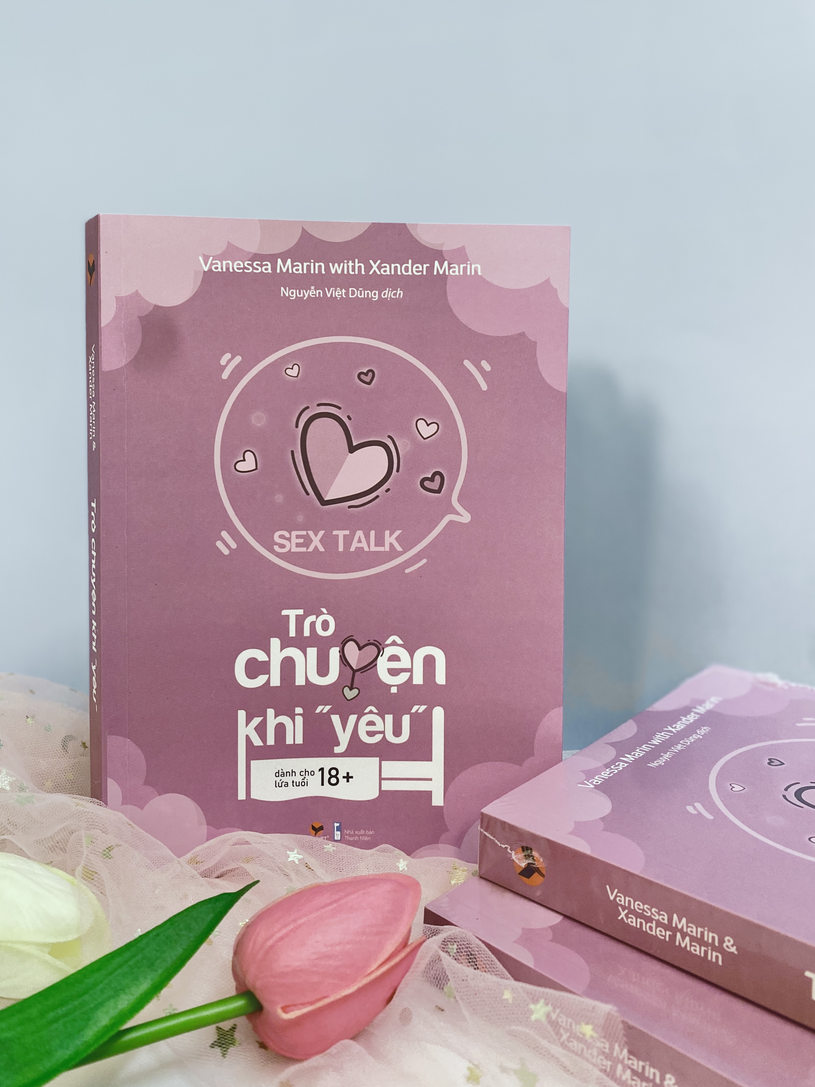 Sách - Trò chuyện khi yêu