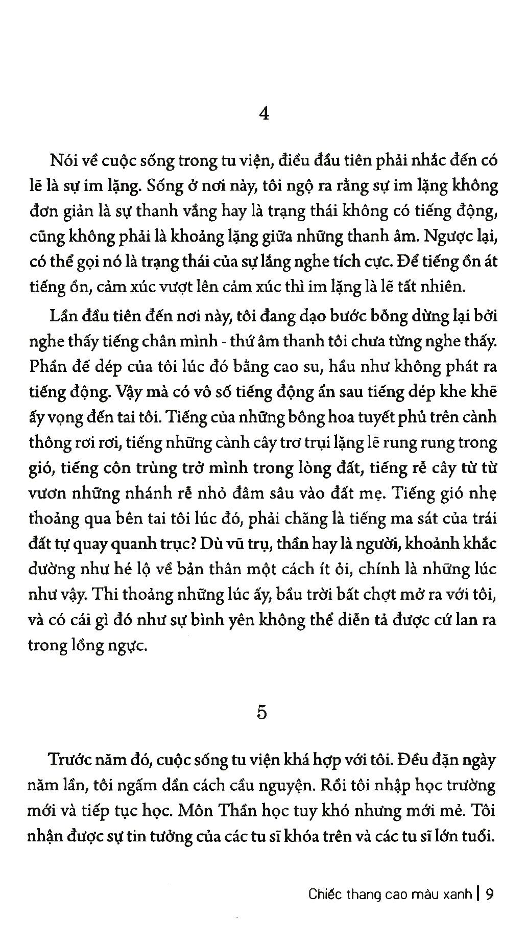 Chiếc Thang Cao Màu Xanh