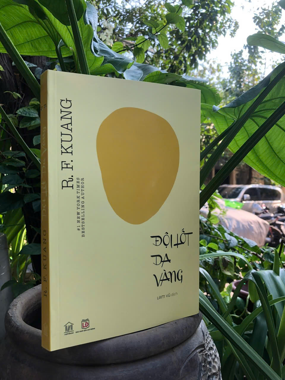 Đội Lốt Da Vàng (Yellowface) - R . F. Kuang