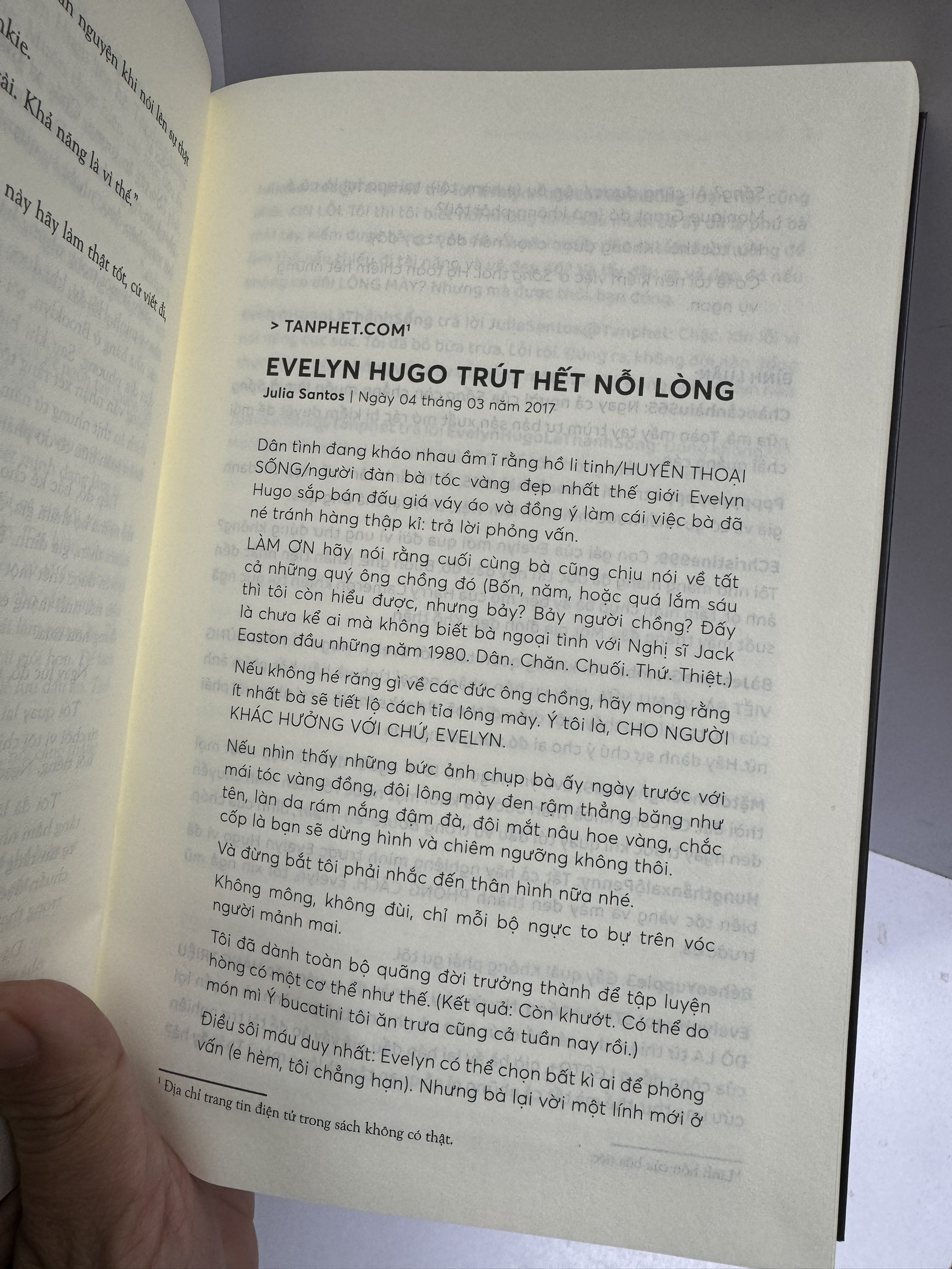 (Top 6 Tiểu thuyết lịch sử hay nhất 2017) BẢY NGƯỜI CHỒNG CỦA EVELYN HUGO - Taylor Jenkins Reid - San Hô Book