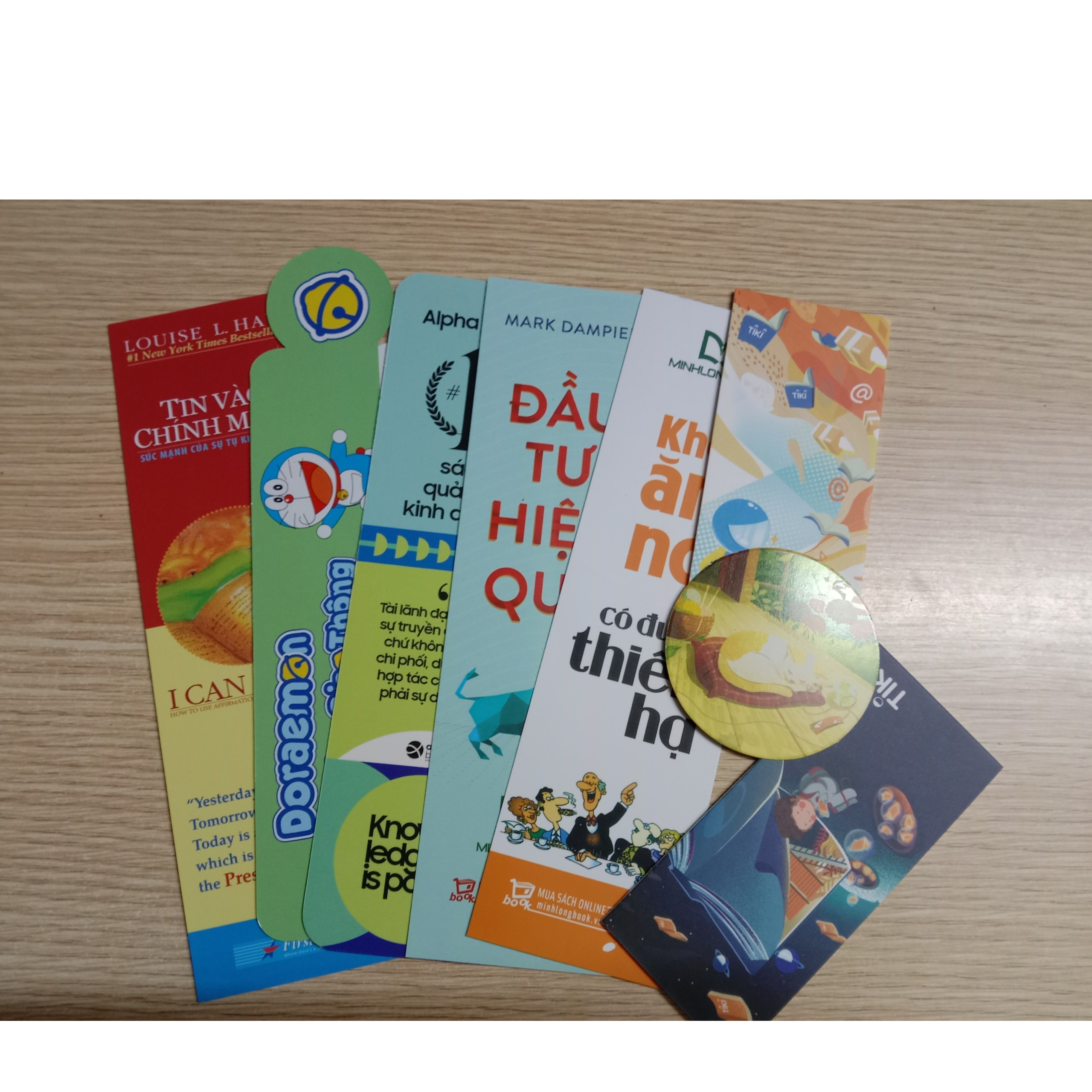 tiểu Thuyết : Mọi Sự Thật Và Dối Lừa Về Tôi/Tặng Bookmark