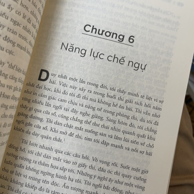 (The #1 Bestseller)  TRÍ TUỆ XÚC CẢM  - Lý giải tại sao người kém thông minh lại thành công hơn những người thông minh - Daniel Goleman - Nguyễn Lê Phương & Phạm Thị Thu Hà dịch - Alphabooks -Nhà Xuất Bản Công Thương