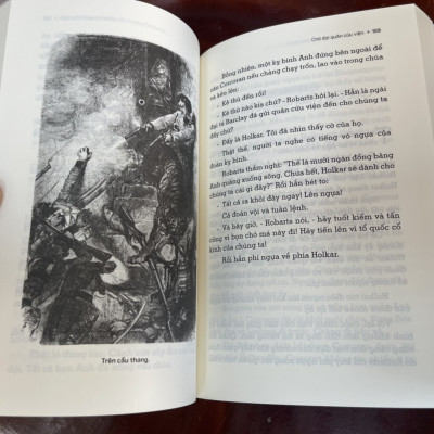 (Tủ sách Đời người) (Có hình minh họa)  CUỘC PHIÊU LƯU CỦA THUYỀN TRƯỞNG CORCORAN - Alfred Assollant – Mai Hương dịch – Omegaplus - NXB Văn Học (Bìa mềm)
