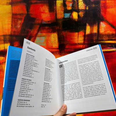 Sách - 50 physics ideas you really need to know by Joanne Baker