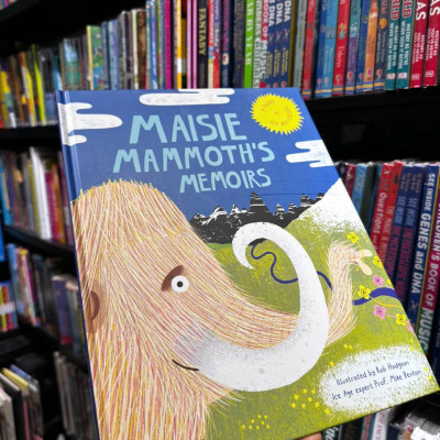 Sách - Maisie Mammoth