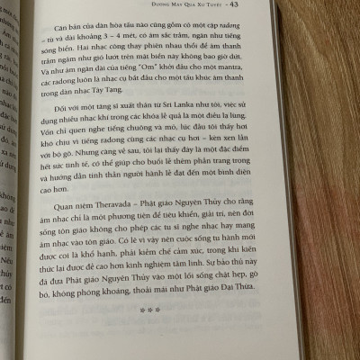 Sách - Đường Mây Qua Xứ Tuyết