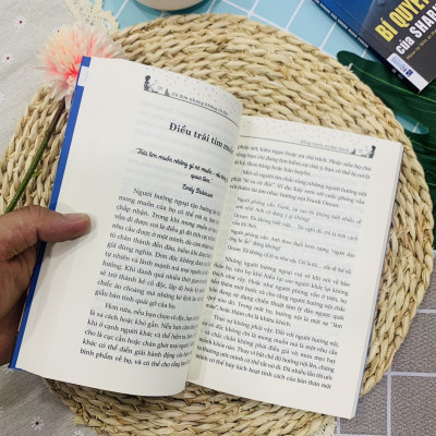 Cô Đơn Nhưng Không Cô Độc – Hạnh Phúc Luôn Bên Ta