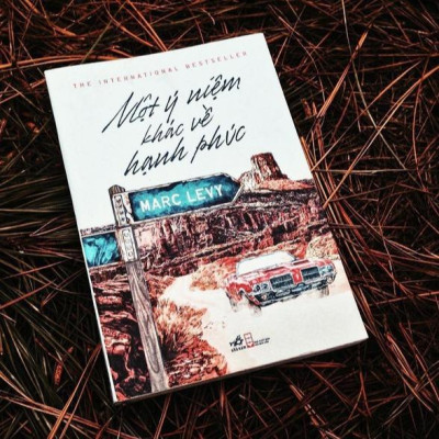 Sách - Một Ý Niệm Khác Về Hạnh Phúc (Nhã Nam HCM)