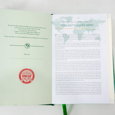 Sách Trái Đất Chuyển Mình ( Bản bìa vải KASHMIR - Trạm Đọc  )