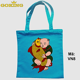 Túi xách tranh Đông Hồ Việt Nam, Em bé ôm cá, mã VN8. Quà tặng cao cấp cho gia đình, nam nữ cặp đôi, hội nhóm, doanh nghiệp