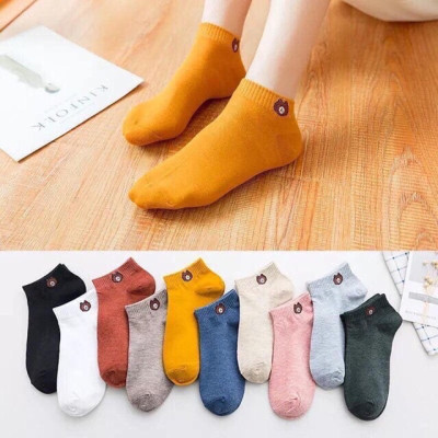 Set 10 đôi tất vớ cao cấp êm mịn kèm túi đựng tiện lợi hình hoa cúc / gấu dễ thương