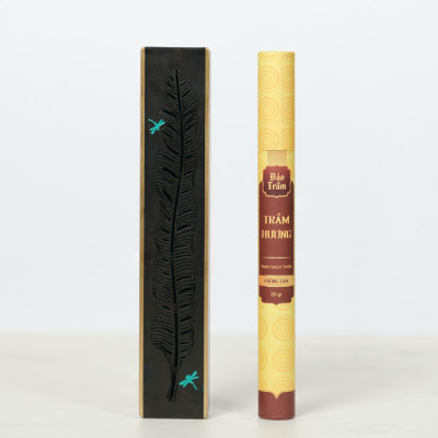 Trầm Thanh Cao Cấp 20cm – Hộp Vàng 20g – Bảo Trầm | Hương Trầm Tự Nhiên – Sạch – Thư Giãn