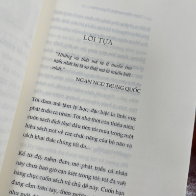 10 CHÌA KHÓA ĐỂ BẢN THÂN PHÁT TRIỂN: Điều Thực Sự Giúp Bạn Hạnh Phúc – Yyes - Alexandre Thalmann – ThS. Nguyễn Vân Anh dịch – Nhã Nam – NXB Dân Trí (Bìa mềm)