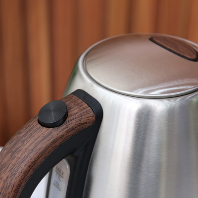 Bình đun siêu tốc Sharp 1.7 lít EKJ-17EVSD-WD - Hàng chính hãng