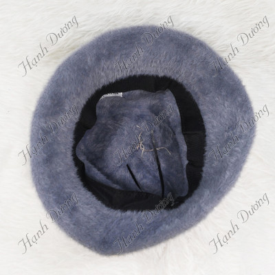 Mũ lông xù vành cúp thêu chữ Yiziya, vành rộng 5cm, chất liệu xù mềm mại thời trang