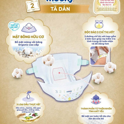 Combo 2 Bỉm - Tã dán Moony Natural size Newborn 63 miếng (Cho bé ~ 5kg)