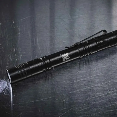  SWIRL SEEKER - Đèn pin soi vết xoáy