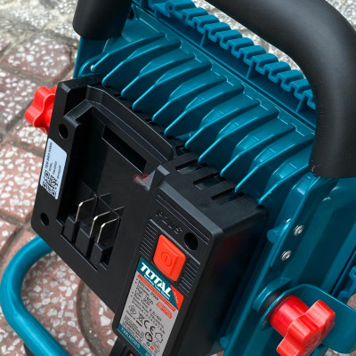 ĐÈN DI ĐỘNG DÙNG PIN 20V (KHÔNG KÈM PIN VÀ BỘ SẠC) TOTAL TWLI2025 - HÀNG CHÍNH HÃNG