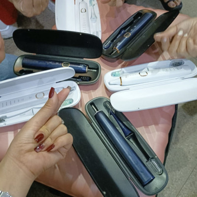 BÀN CHẢI ĐÁNH RĂNG SÓNG ÂM KU DIAMOND CLEAN 9500 - Hàng chính hãng