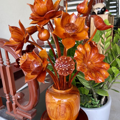 1binh hoa sen 19 hoa lá cành, trang trí phòng khách phòng thờ bằng gỗ hương đỏ  